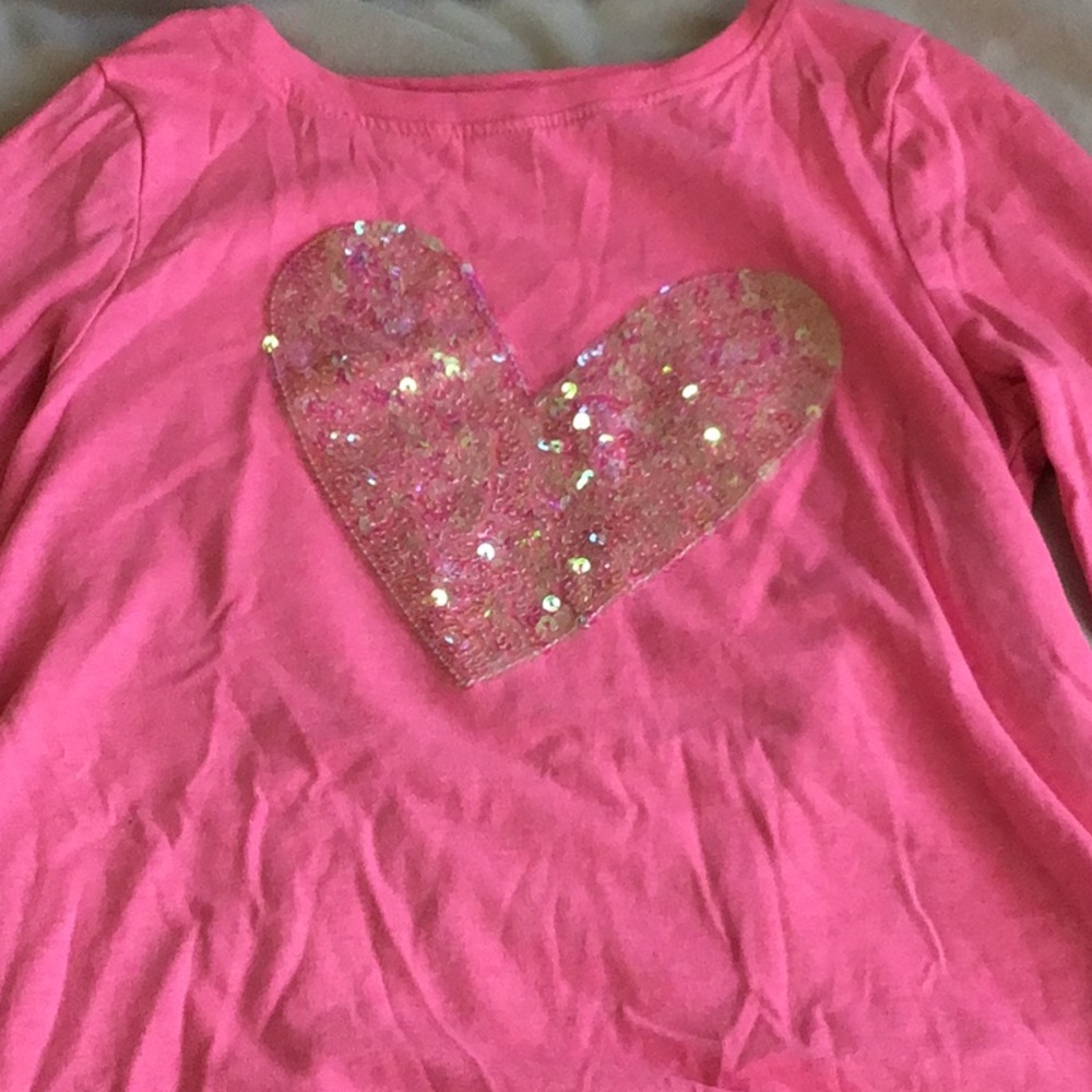 I’m selling a Long sleeved children’s shirt.